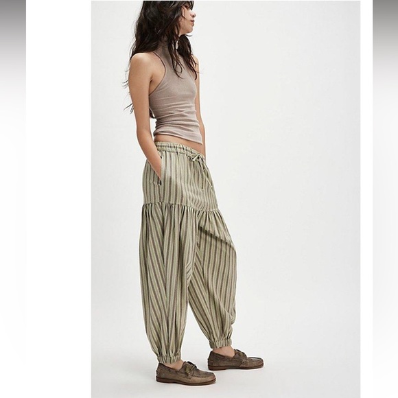 Free People Ellie Striped Pull-On Barrel Pants - Picture 1 of 7